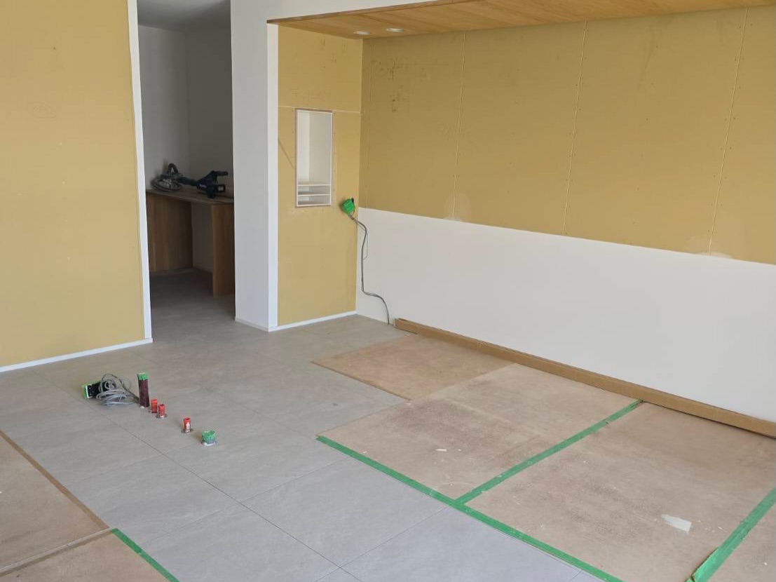 岐阜市R建築様 キッチン・カップボード施工 写真6